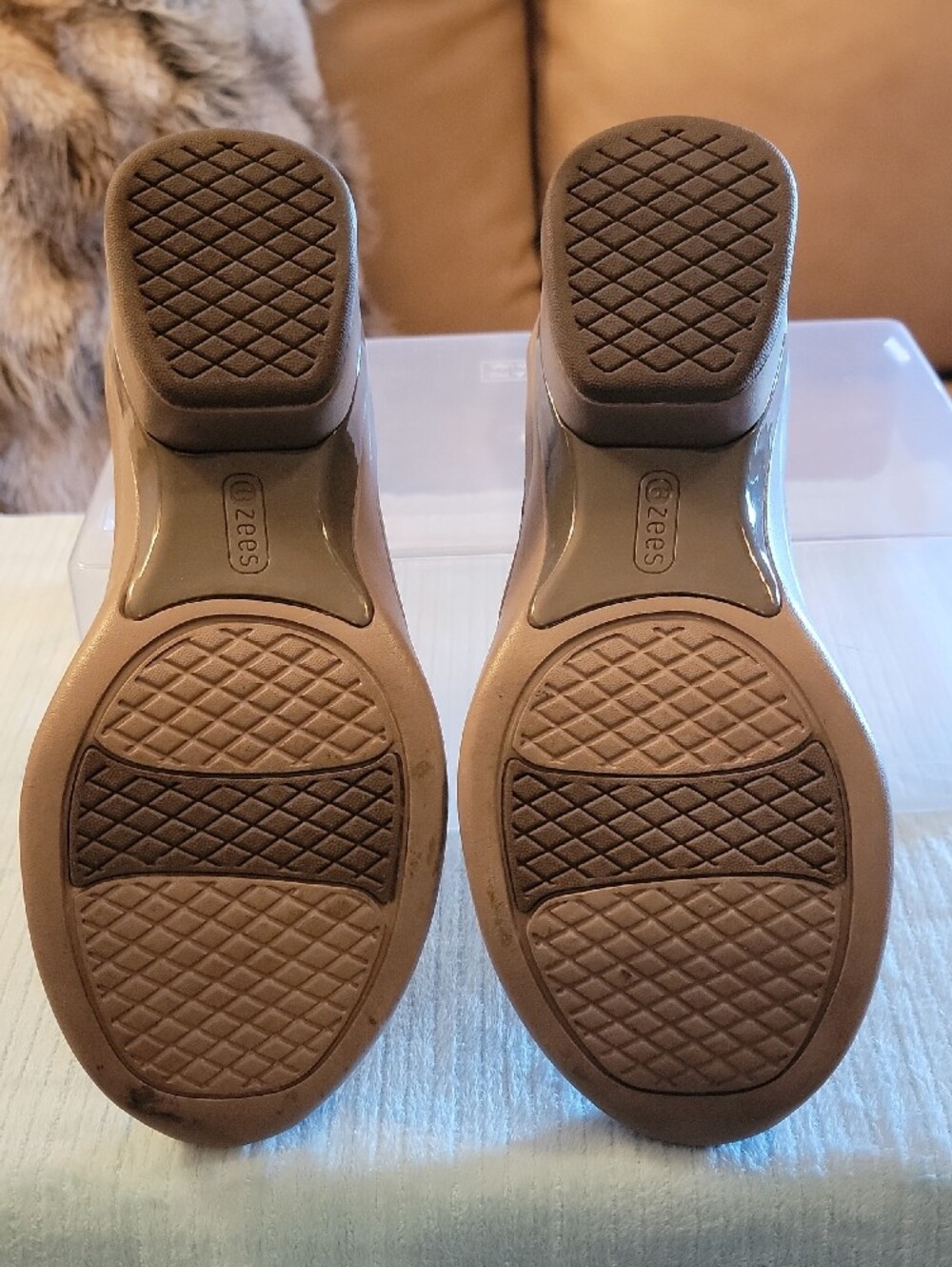 Bzees Women's Brown Slip-On Wedge Heels - Picture 3 of 4
